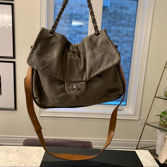 Chanel Grey Handbag Purse - Picture 9 of 13